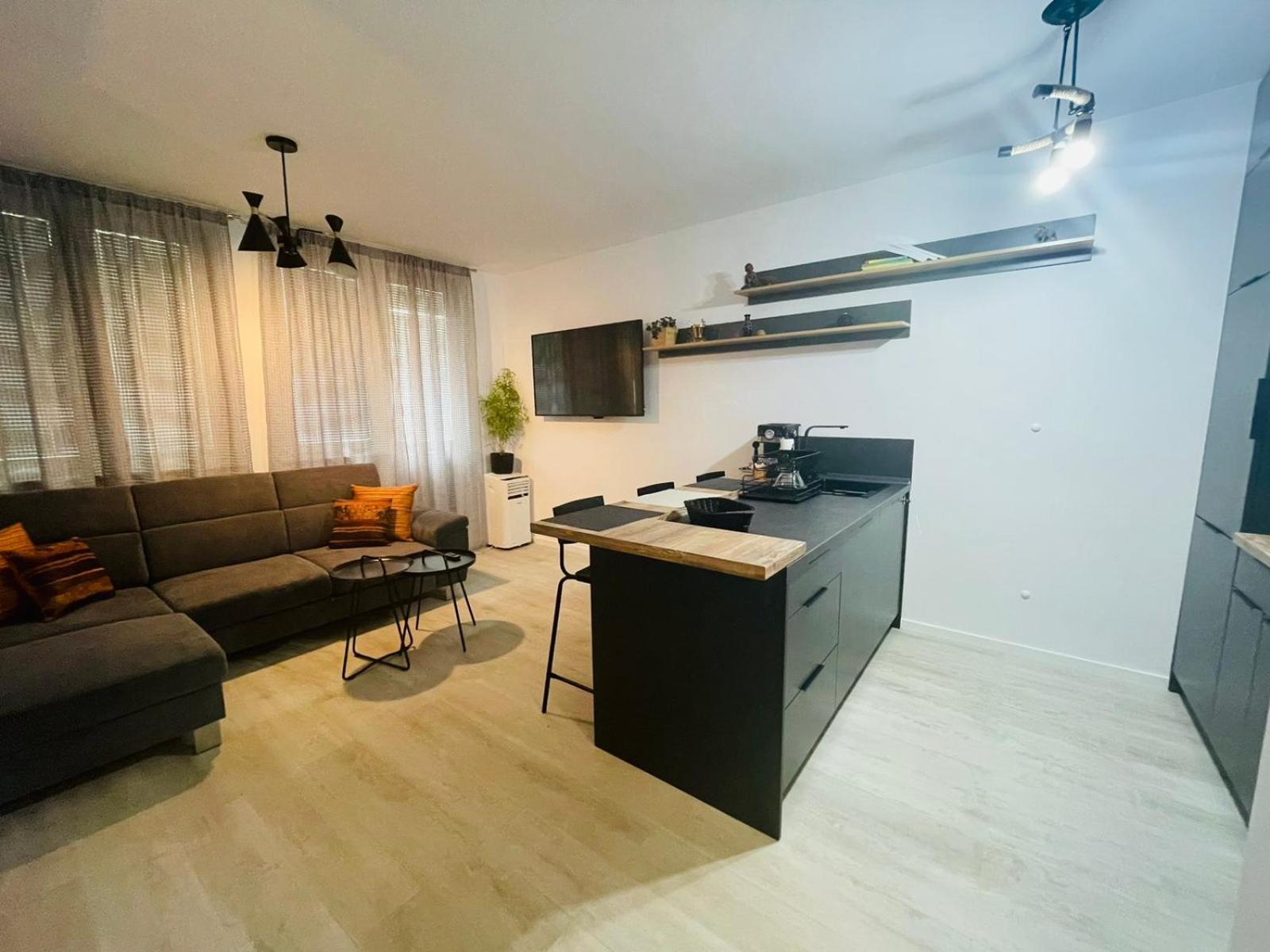 Apartament-Demian Sofia Luaran gambar